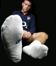 soccer dudes 5abb33e1ab735.jpg