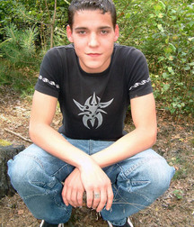 Alex Stevens 5abbde46d7b99.jpg