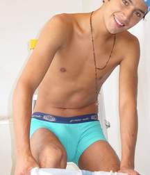 Alfonso 5abbf92235f78.jpg