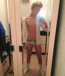 Hot Soxx 5abd287f3fa9f.jpg