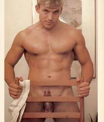 Blonde God Eric Stryker 5abdc1c6e192f.jpg