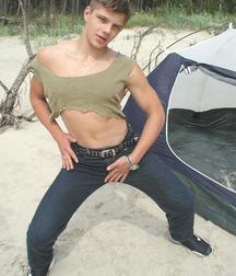 Cody tent 5ac311c41c119.jpg