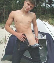 Cody tent 5ac311ebddd53.jpg