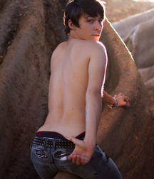 Matthew Keading Solo 5aad2f5b51f9d.jpg