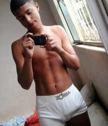 boys so hot 5ab51ce3d6ea7.jpg