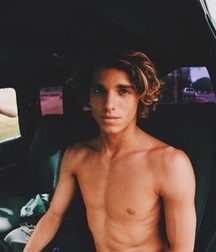 Twinks 5ab058bad3472.jpg