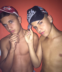 Skinny Twinks 3 :) 5abd84fc46576.jpg