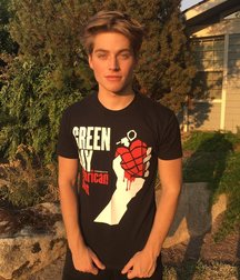 Froy Gutierrez  5b0d3019e2366.jpg
