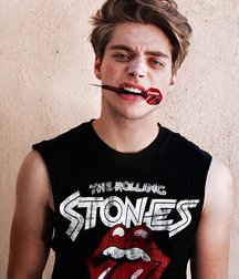 Froy Gutierrez  5b0d302b33081.jpg
