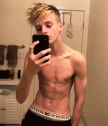 Skinny Twinks 31 :) 5b0f40a25cfb0.jpg