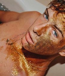 Blake Gray 5b1d9b96e4483.jpg