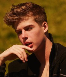 Blake Gray 5b1d9ba059de4.jpg