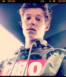 Colin Ford 5b2dc62b6676b.jpg