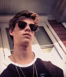 Colin Ford 5b2dc6315f7b1.jpg
