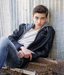 Gavin Casalegno 5b2ed95736af4.jpg