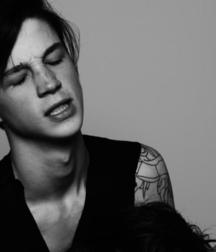ash stymest 5b381575bf829.jpg