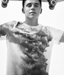Brooklyn Beckham 5b4430b7c8bad.gif