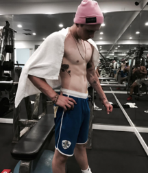 Brooklyn Beckham 5b4430cc81133.png