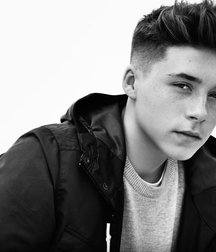 Brooklyn Beckham 5b4430daa0078.jpg