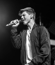 Ruel 5b9da7d620436.jpg