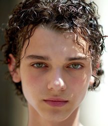 Andrei Dobrin 5bb2d586b78e3.jpg