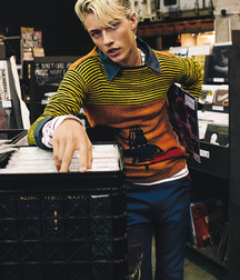 Lucky Blue Smith 5bb6a732067ad.jpg