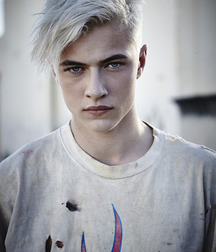 Lucky Blue Smith 5bb6a733dfc57.jpg