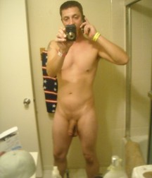 Hot Men 5ab1fad842266.jpg