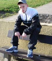 boys want daddies12 5ab796ed14f6b.jpg