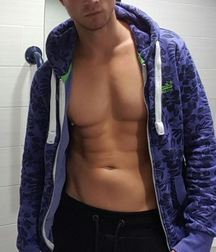 boys want daddies15 5ab7988355b39.jpg