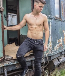 boys love daddies3 5ac6a335bde29.jpg