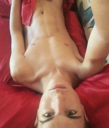 yngboys want daddies1 5acb5b65d067f.jpg