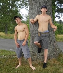 boys hard fordaddies6 5ae3197c3316f.jpg