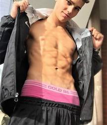 yngboys want oldddadies603 5b20ecf0f3fc1.jpg