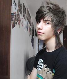 cute boys 5ad5d98a9034f.jpg