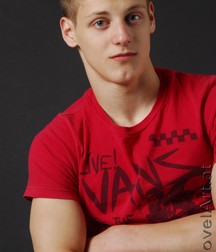 hot sporty teen 5b705656945c5.jpg