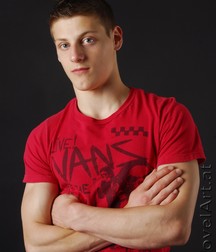 hot sporty teen 5b7056b0dfefe.jpg