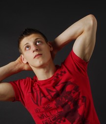 hot sporty teen 5b7056c81cb64.jpg