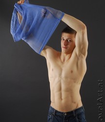 hot sporty teen 5b7057d186145.jpg