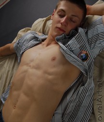 hot sporty teen 5b70580f56c79.jpg