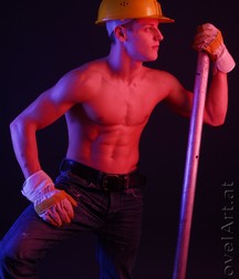hot sporty teen 5b7058eb0cbd2.jpg