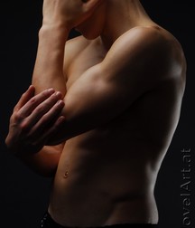 hot sporty teen 5b70599b58394.jpg