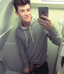 Boys in Sweatpants 5b66120ab9b0b.jpg