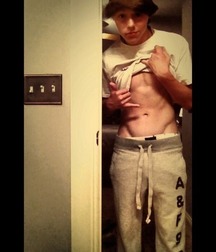 Boys in Sweatpants 5b661246c6e73.jpg
