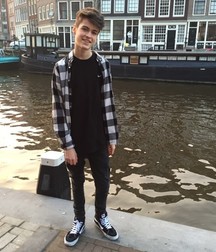 Cute Boys 5b6f93a08e1b7.jpg