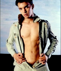 sexy boys 5ad10f56278f9.jpg
