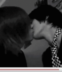 Emo boys Just beautiful 2 5b711fb55287e.gif