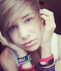 Emo boys Just beautiful 2 5b7120d849565.jpg