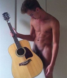 Nudity is beautiful 5b732284d7aa1.jpg