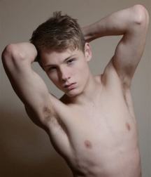 Shirtless and more,simply beautiful 5b85850becd6e.jpg